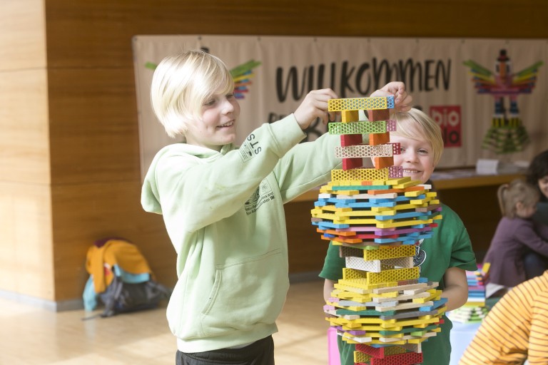 Bauen mit Bioblow-Bausteinen