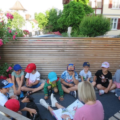 Besuch der Volksschule Montfort