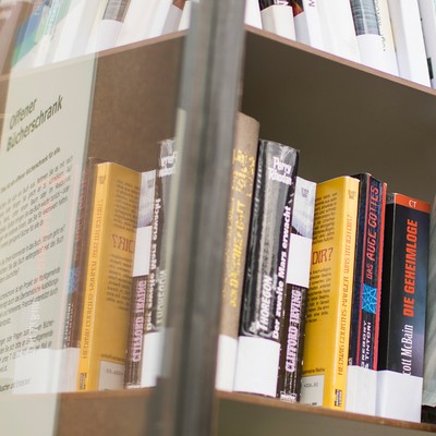 Offener Bücherschrank