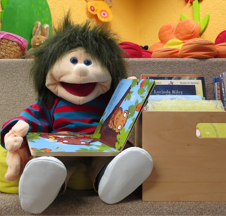 Handpuppe Max©Bibliothek Rankweil