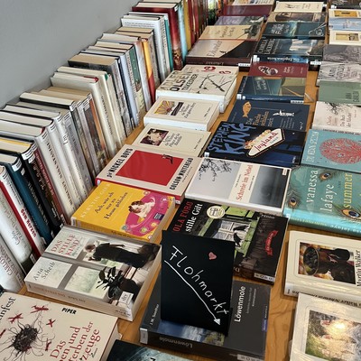 Großer Bücherflohmarkt