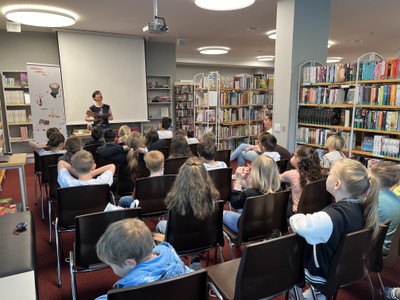 Lena Raubaum 3.jpg