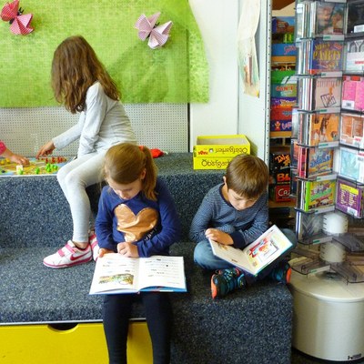 Volksschüler besuchen 10.jpg