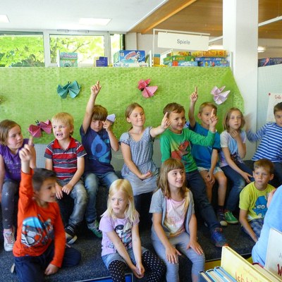Volksschüler besuchen 15.jpg