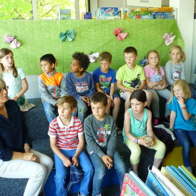 Volksschüler besuchen 16.jpg