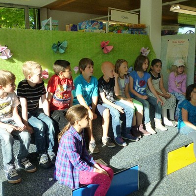 Volksschüler besuchen 21.jpg