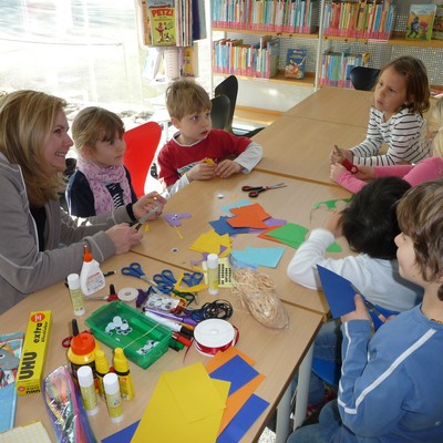 Kindergarten Röthis besuchte die Bücherei