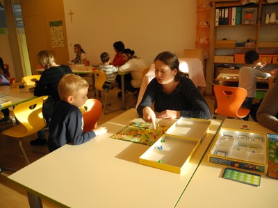 Eltern lernen Sprachförderspiele kennen Eltern lernen Sprachförderspiele kennen