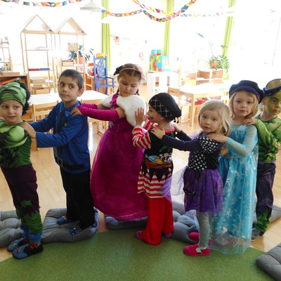 Hurra! Hurra! Der Fasching ist so wunderbar!