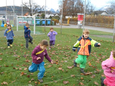 Sporttag Hüpfen und Springen Sporttag Hüpfen und Springen