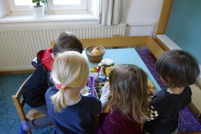 Das Freispiel im Kindergarten, sehr viel mehr als „ein bisschen spielen“ Das Freispiel im Kindergarten, sehr viel mehr als „ein bisschen spielen“