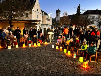 Lichterfest im Kindergarten Markt Lichterfest im Kindergarten Markt