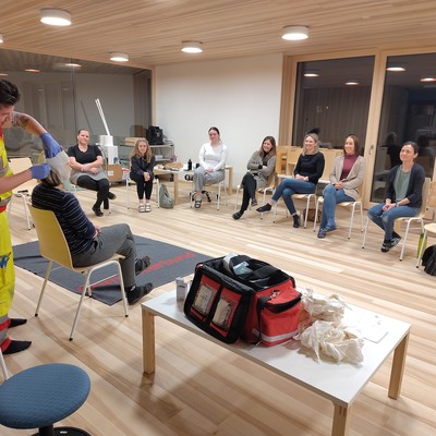 Sicher und vorbereitet – Kinder-Notfallkurs im Kinderhaus Markt