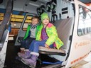 Benedikt und Elisabeth im Helicopter.JPG