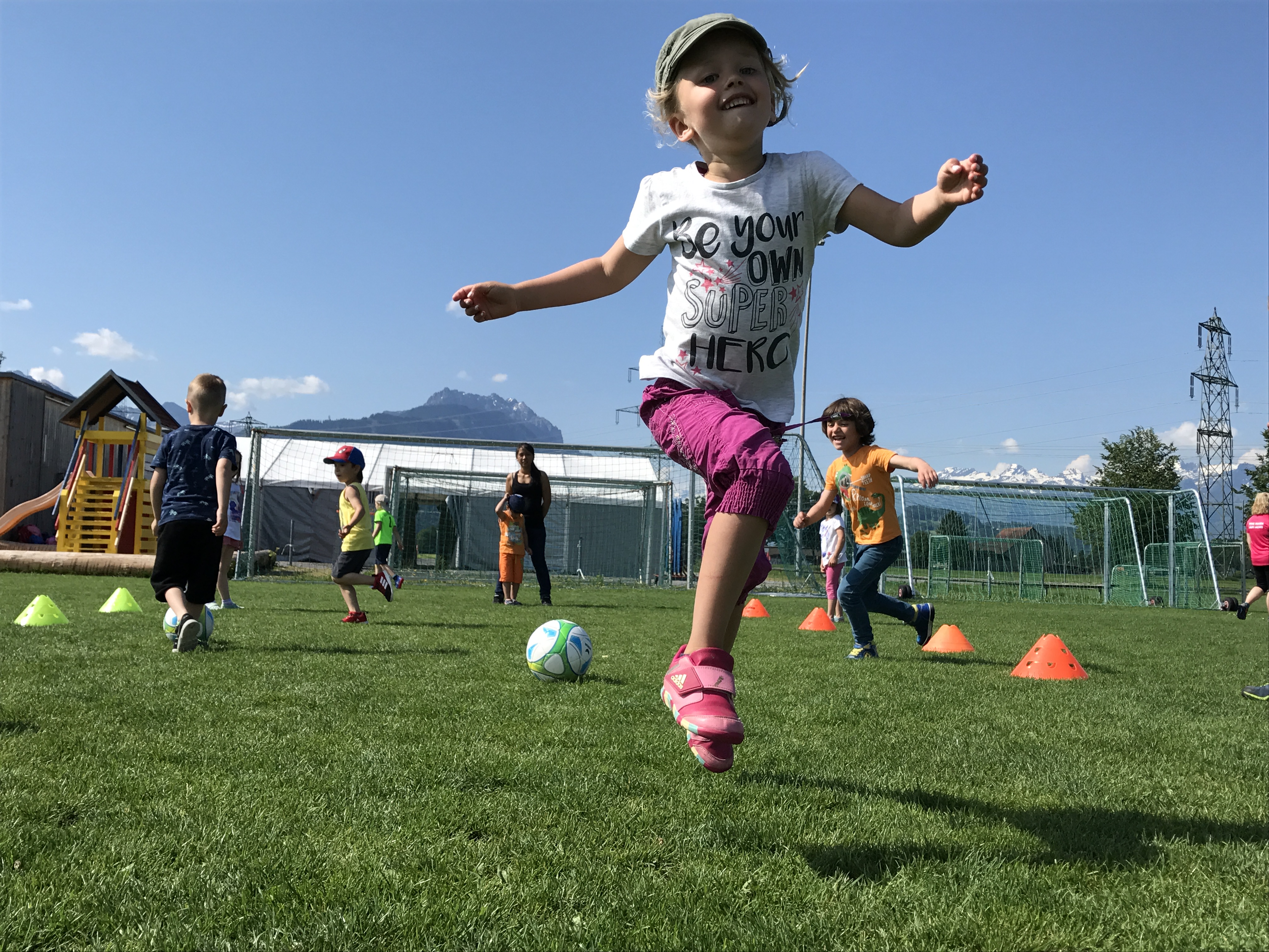 Fußball spielen beim SK Brederis (1).JPG