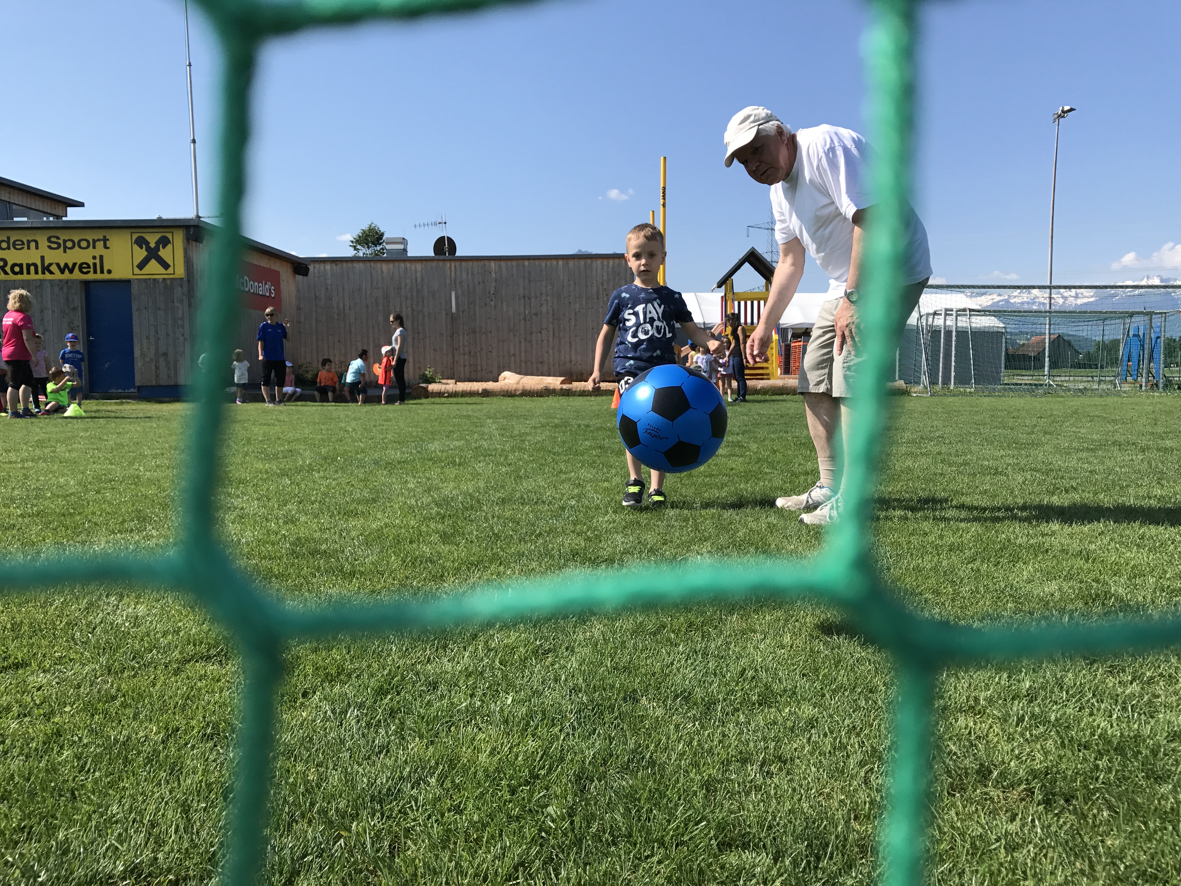 Fußball spielen beim SK Brederis (7).JPG