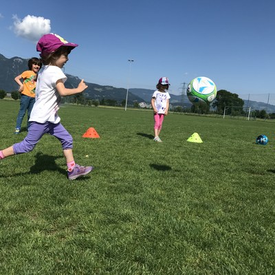 Fußball spielen beim SK Brederis (8).JPG