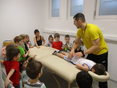 Massageliege.JPG