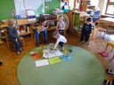 Sinnesspiele mit verschiedenem Material.JPG