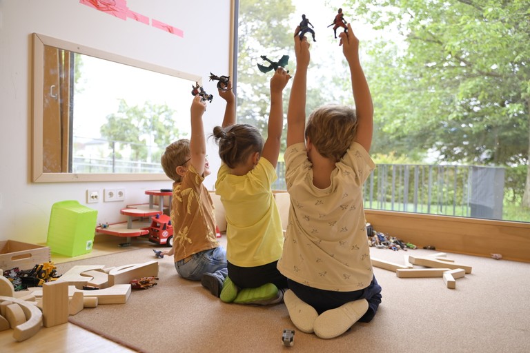 Spielende Kinder im Kinder- und Familientreff Bifang © Marktgemeinde Rankweil/Kevin Zimmermann
