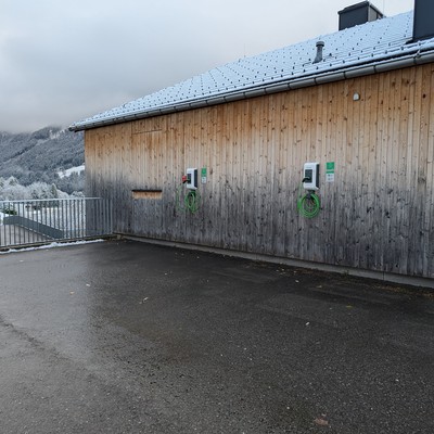 Neue E-Ladestationen