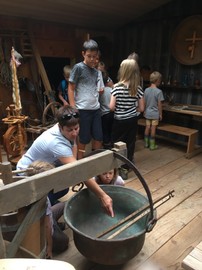 Sommerprogramm - Besuch Sägewerk und E-Werk Innerlaterns