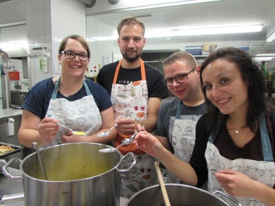 e5-Jugendprojekt_Kochabend (4).JPG