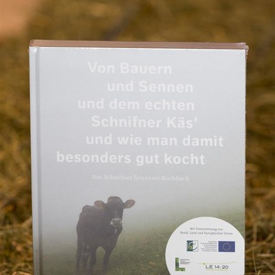 Buchpräsentation (1).JPG
