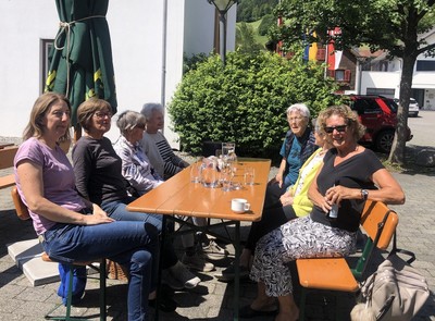 MiDS Zämma ko Café - gemütliches Beisammensein.jpg