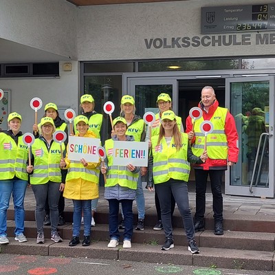 Das Schülerlotsen-Team wünscht schöne Ferien