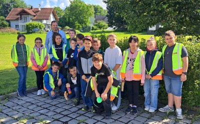 Volksschüler im Gemeindeamt Volksschüler im Gemeindeamt