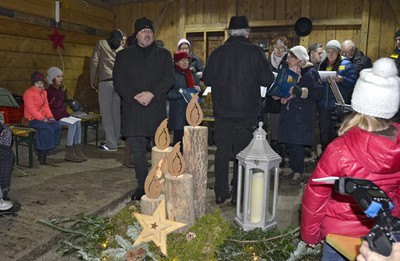 18 Waldweihnacht.jpg