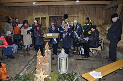 23 Waldweihnacht.jpg