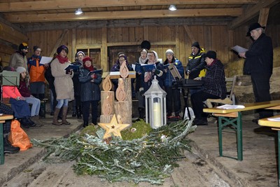 24 Waldweihnacht.jpg