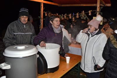27 Waldweihnacht.jpg