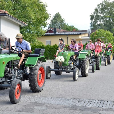 Alles was raucht und pfaucht - Dorffest 2016
