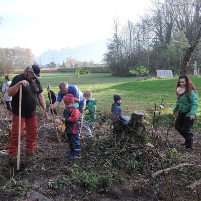 Aufforsten beim Waldplatz