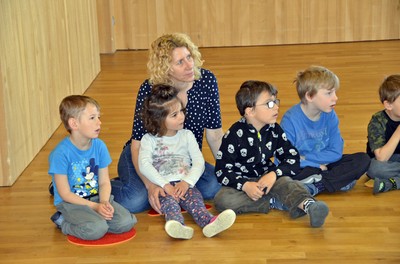 57 Musik im Kindergarten.jpg