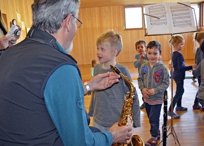 86 Musik im Kindergarten.jpg
