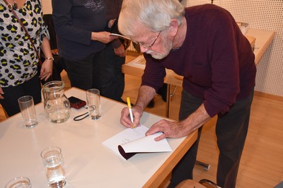 34 Buchpräsentation.jpg