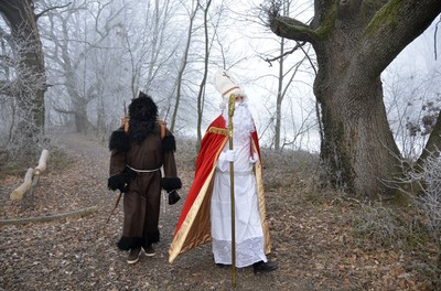 23 Nikolaus Gruppe 1u2.jpg