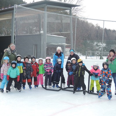 Eislaufen mit den Großgrüpplern in Rankweil