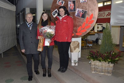 65 Adriana Bronzefeier.jpg