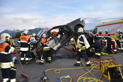 17 Feuerwehr-Rettungsübung.jpg