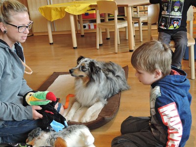 Kiga_Hundebesuch.jpg