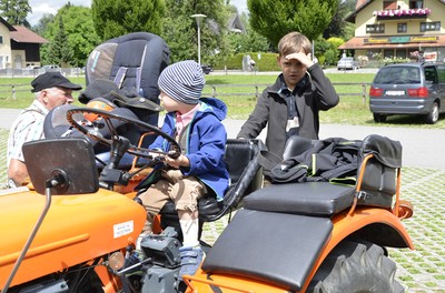 21 Dorffest Traktorentreffen.jpg