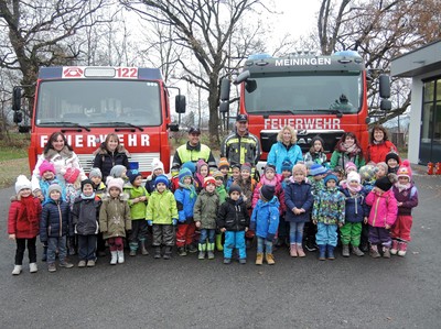 01 Feuerwehr im Kindergarten.jpg