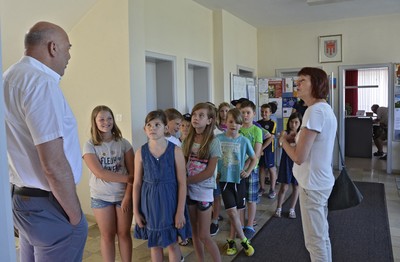 24 Volksschule im Gemeindeamt.jpg