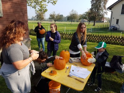 Kürbisschnitzen 2018 (15).jpg
