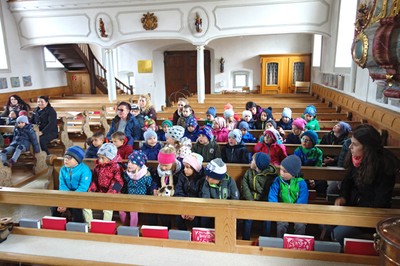 10 Kindergarten_Osterfeier.jpg